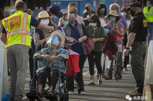 【美国新冠肺炎超566万例/美国新冠肺炎超566万例吗】