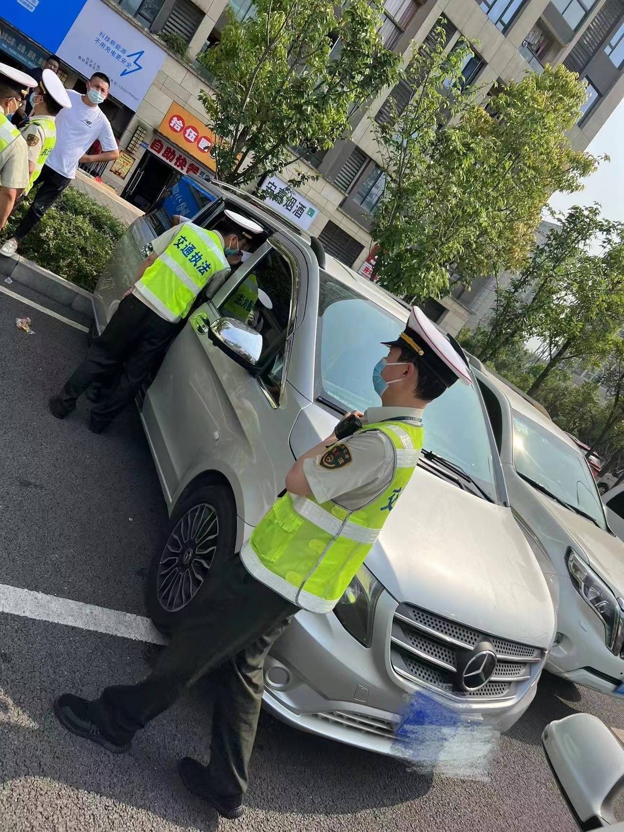 黑车出京致疫情外溢被处理〃北京黑车被运管抓罚款多少-第2张图片