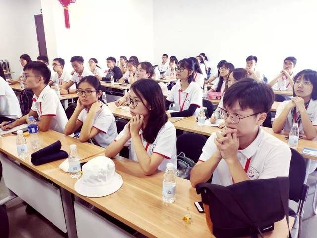 「大连8天215人感染:多人为大学生」〃大连78人感染-第3张图片