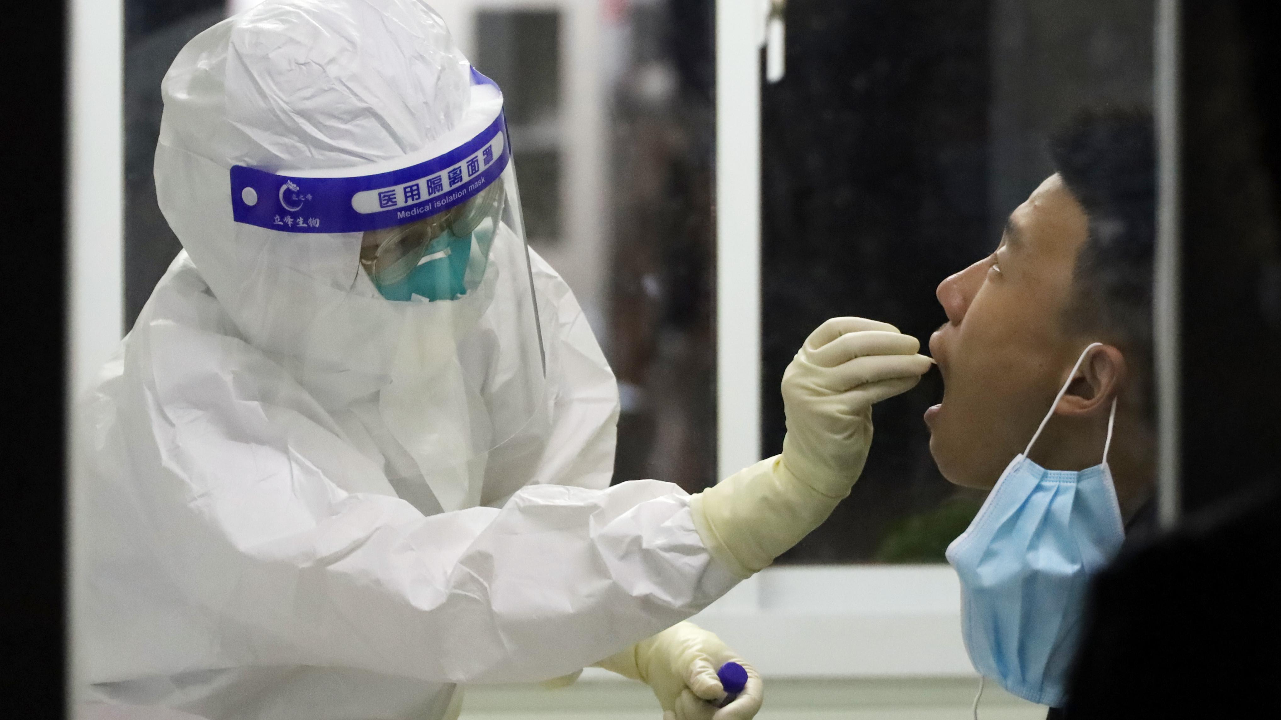 31省昨日新增71例本土确诊︰(31省昨日新增本土确诊61例)-第1张图片